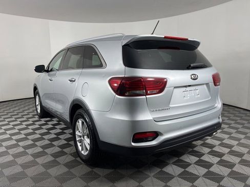 Used 2020 Kia Sorento LX w/ LX I4 Convenience Package image 5