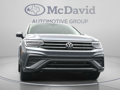 Used 2023 Volkswagen Tiguan SE FWD image 25