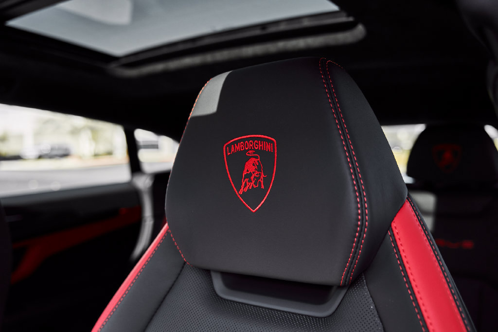 Used 2024 Lamborghini Urus S AWD/4WD image 48