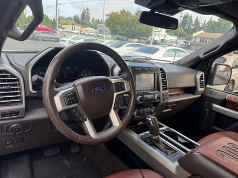 Used 2019 Ford F150 King Ranch w/ Equipment Group 601A Luxury AWD/4WD image 4