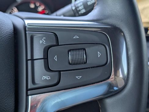Used 2025 Chevrolet Blazer Premier FWD image 26