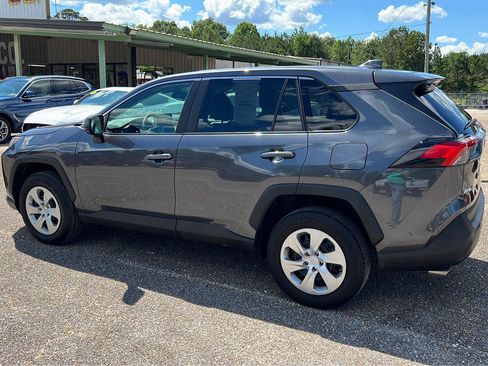 Used 2023 Toyota RAV4 LE AWD/4WD image 11