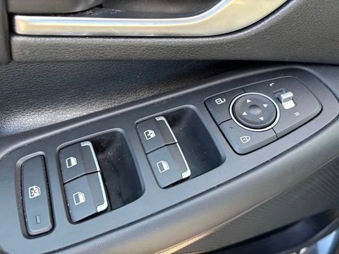 Used 2022 Hyundai Sonata Blue FWD image 12