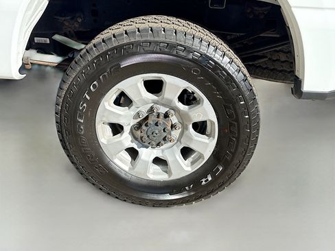 Used 2023 Ford F250 XLT image 35