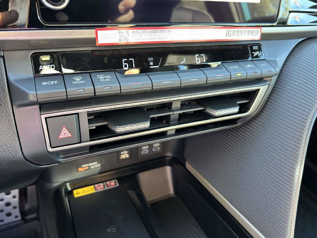 New 2026 Toyota Camry SE w/ Convenience Package FWD image 23