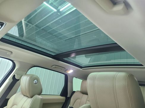 Used 2016 Land Rover Range Rover Sport HSE image 20