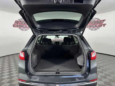 Used 2020 Chevrolet Equinox LT w/ Driver Convenience Package image 27
