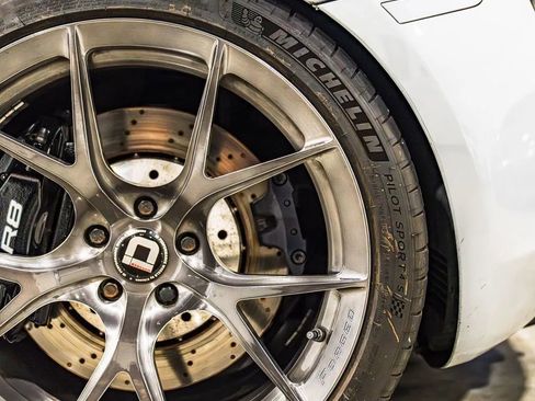 Used 2012 Audi R8 V10 image 36