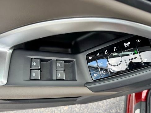 Certified 2025 Audi Q5 Premium Plus w/ Premium Plus image 25