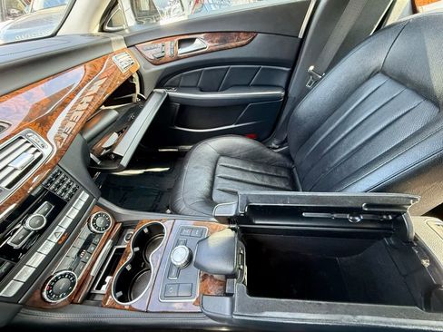 Used 2013 Mercedes-Benz CLS 550 4MATIC image 23