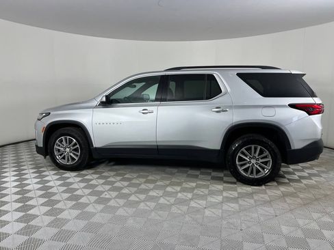 Used 2022 Chevrolet Traverse LT image 4