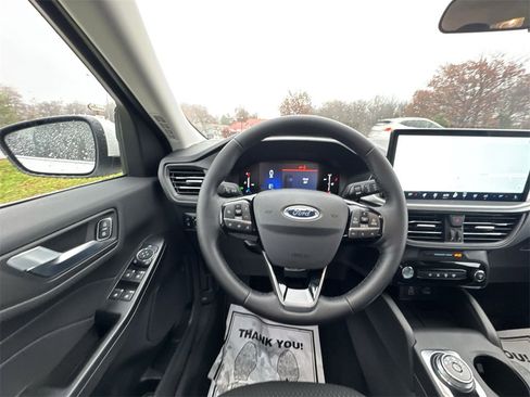 New 2026 Ford Escape SE image 14