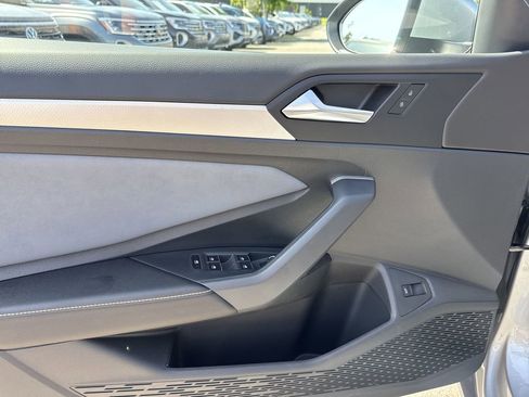 New 2025 Volkswagen Jetta SE image 23