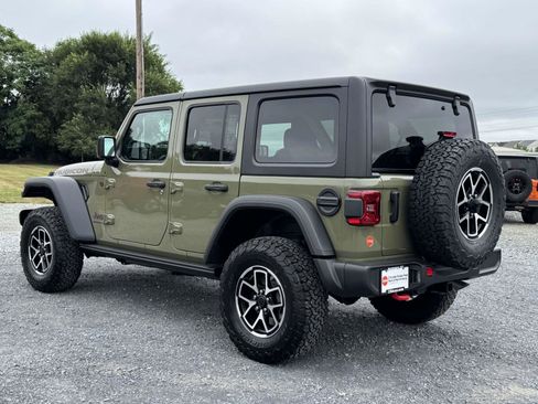 New 2025 Jeep Wrangler Unlimited Rubicon w/ Convenience Group AWD/4WD image 21