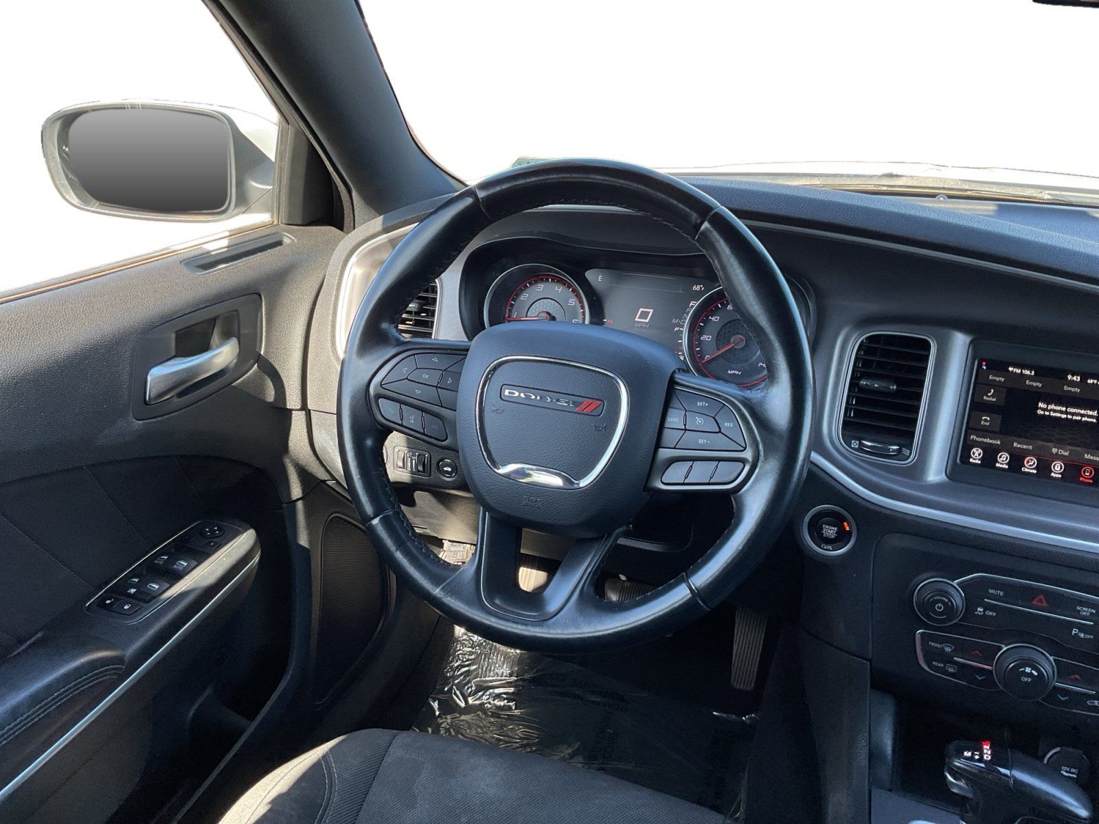 Used 2022 Dodge Charger SXT RWD image 11