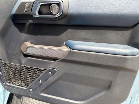 Used 2021 Ford Bronco Outer Banks image 11