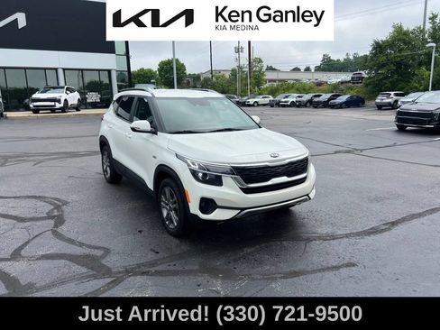 Used 2021 Kia Seltos S AWD/4WD image 3