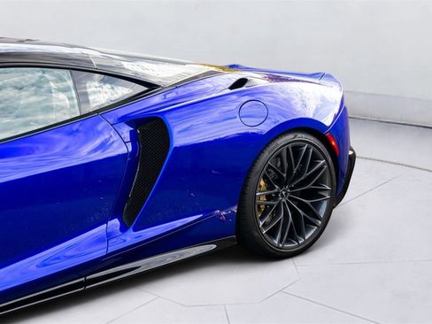 New 2025 McLaren GTS image 32