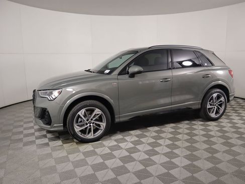New 2025 Audi Q3 2.0T Premium image 8