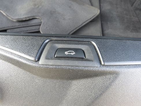 Used 2020 BMW X5 xDrive50i image 18