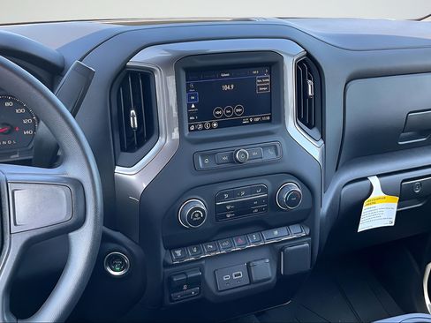 Used 2025 Chevrolet Silverado 2500 Custom w/ Custom Value Package AWD/4WD image 9