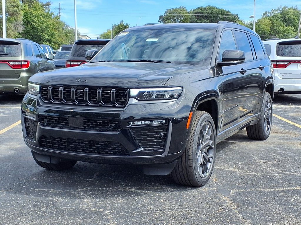 New 2027 Jeep Grand Cherokee L Summit AWD/4WD image 2