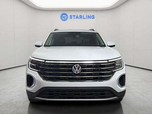 Used 2024 Volkswagen Atlas SE FWD image 15
