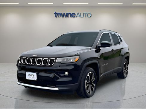 Used 2023 Jeep Compass Limited AWD/4WD image 3