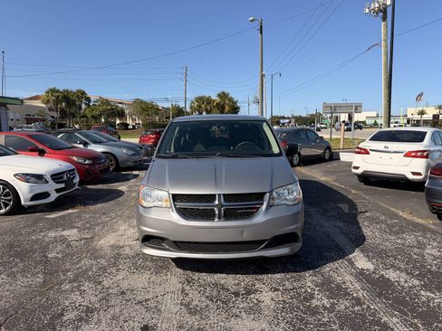 Used 2015 Dodge Grand Caravan SE w/ Quick Order Package 29E SE FWD image 1
