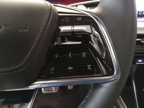 Used 2026 Cadillac Escalade V AWD/4WD image 19