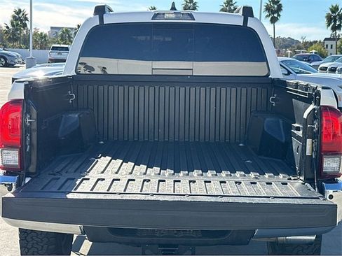 Used 2021 Toyota Tacoma SR5 image 18