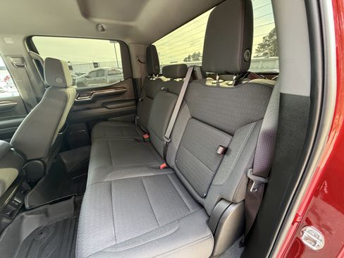 Used 2024 GMC Sierra 1500 Elevation image 17