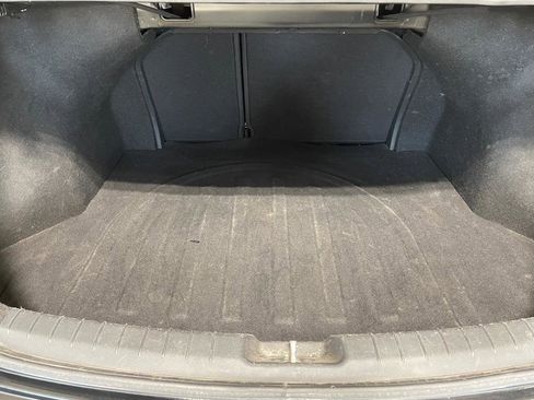 Used 2017 Hyundai Elantra SE FWD image 16