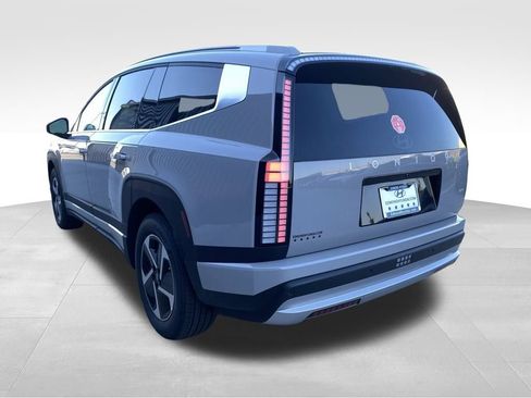 New 2026 Hyundai Ioniq 9 SE image 9