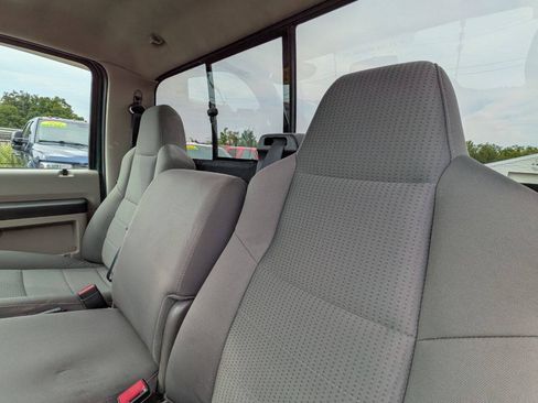Used 2010 Ford F250 XLT AWD/4WD image 13