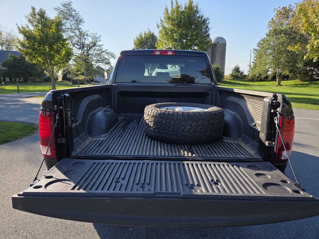Used 2014 RAM 1500 Express w/ Black Ram 1500 Express Group AWD/4WD image 11