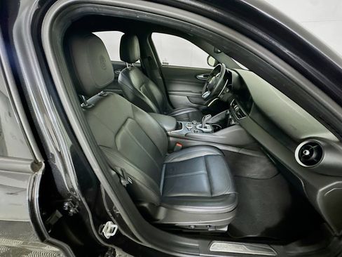 Used 2022 Alfa Romeo Giulia Sprint image 31
