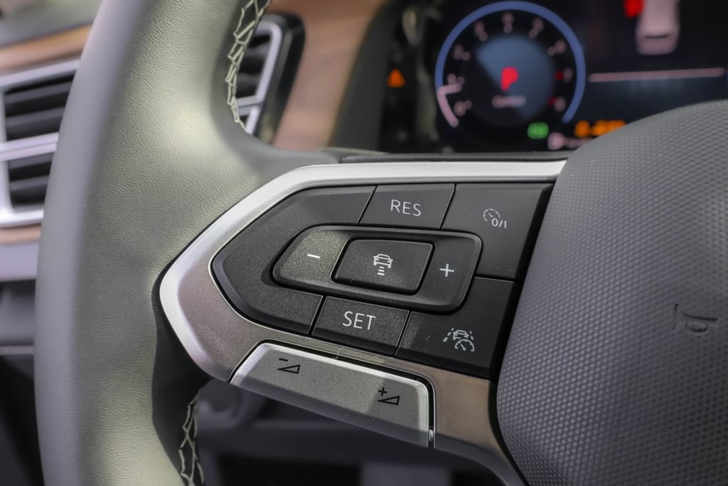 Certified 2026 Volkswagen Atlas SE AWD/4WD image 16