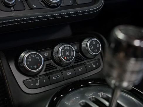 Used 2014 Audi R8 V10 image 39
