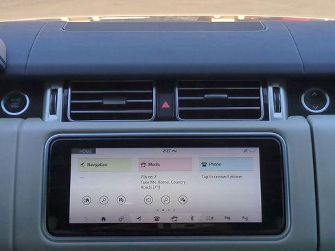 Used 2019 Land Rover Range Rover HSE image 17