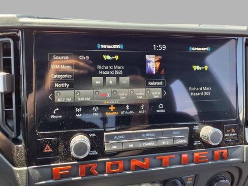 Used 2026 Nissan Frontier PRO-4X AWD/4WD image 5