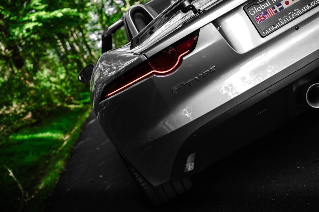 Used 2019 Jaguar F-TYPE Convertible AWD image 12