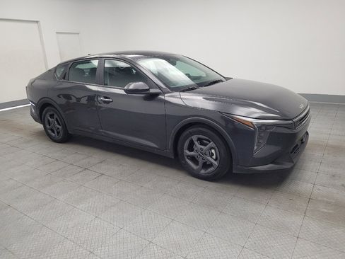 Used 2025 Kia K4 FWD image 11