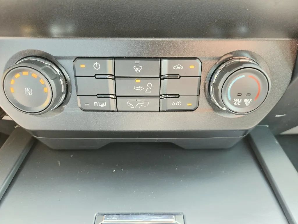 Used 2020 Ford F150 XL w/ Equipment Group 101A Mid RWD image 32