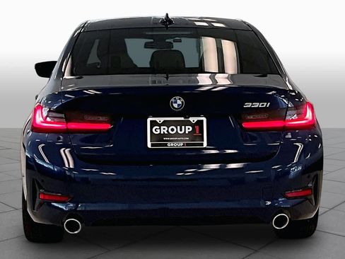 Used 2020 BMW 330i Sedan w/ Convenience Package RWD image 4