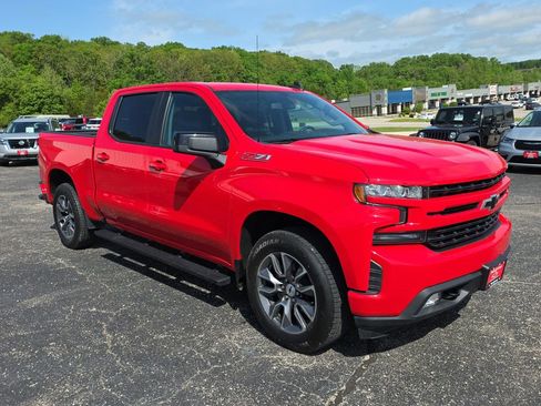 Used 2020 Chevrolet Silverado 1500 RST AWD/4WD image 2