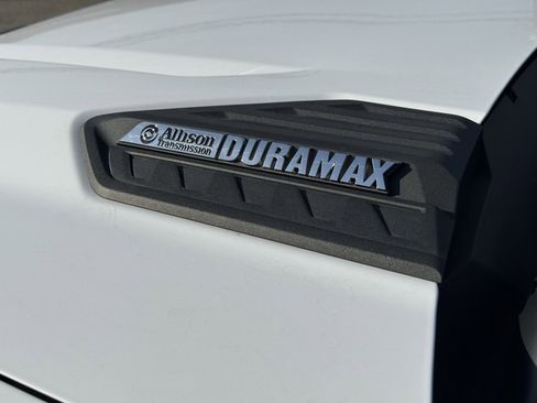 Used 2023 Chevrolet Silverado 2500 LTZ w/ LTZ Plus Package image 11