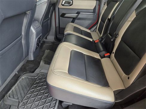 Used 2024 Ford Bronco Wildtrak image 30