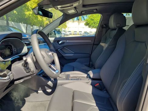 New 2025 Audi Q3 2.0T Premium image 11