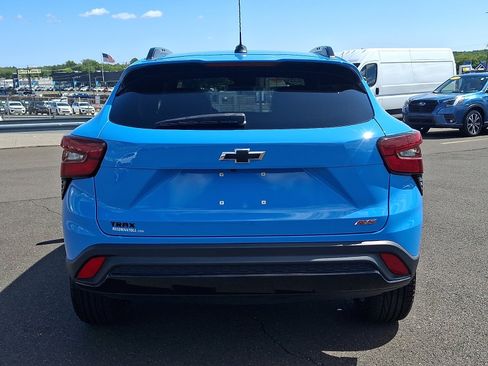 Used 2024 Chevrolet Trax RS w/ Sunroof Package FWD image 5